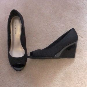 Black Bandolino heels size 7.5!